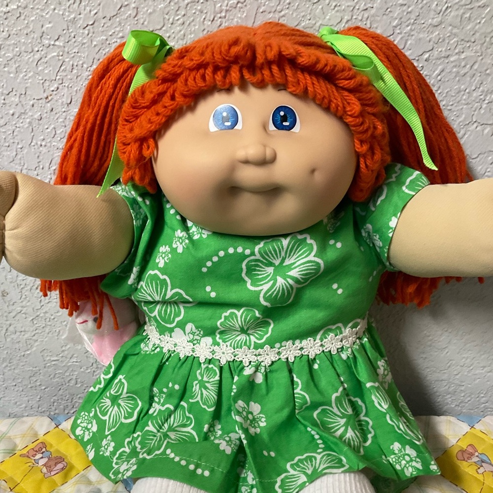 Vintage Cabbage Patch Kid Girl Red Hair Blue Eyes Hong Kong Head Mold #3 1985